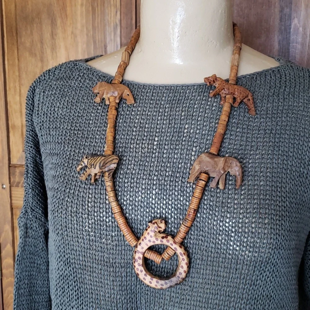Vintage Wood Carved Safari Animal Wild Life Beaded Necklace